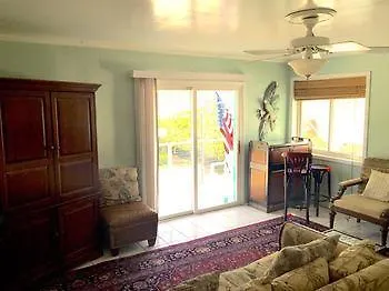 Old Town Suites Key West Guest house