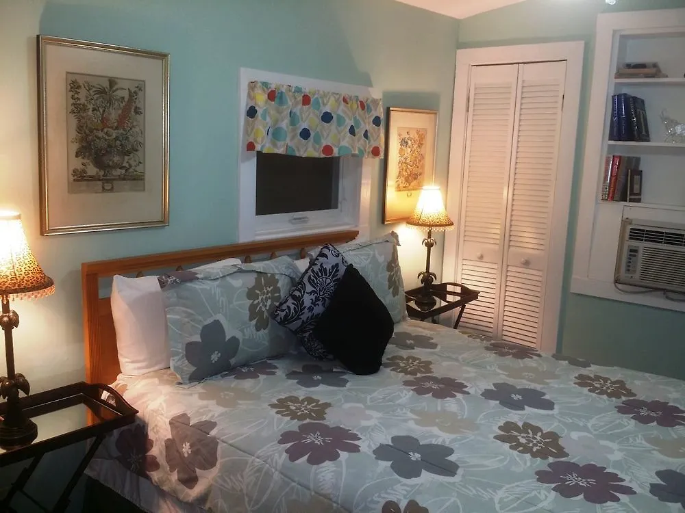 Guest house Old Town Suites Key West