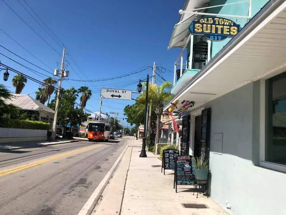 Old Town Suites Key West Guest house