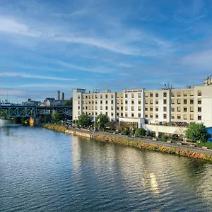 hampton-inn-suites-newark-harrison-riverwalk.us-newyorkcity.com/